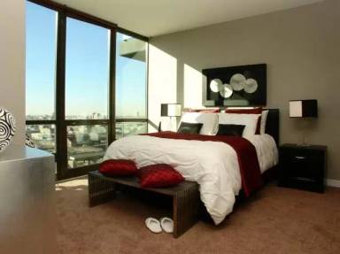 Main picture of 691 W Wayman St