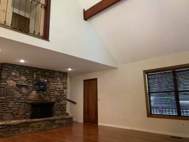 Main picture of 406 S 37th St