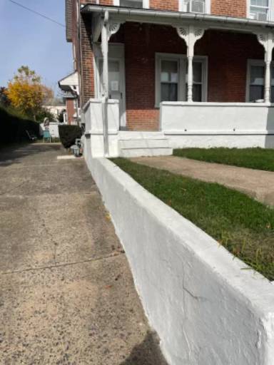 Main picture of 3839 James St