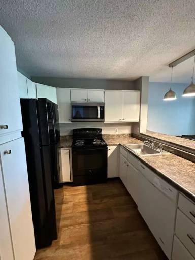 Main picture of Hunters Ridge Condominiums