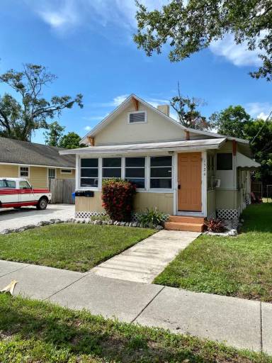 Main picture of 1524 Ballard Park Dr