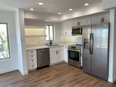 Main picture of 801 W Hawthorn St