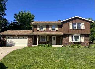 Main picture of 2711 Albany Ct
