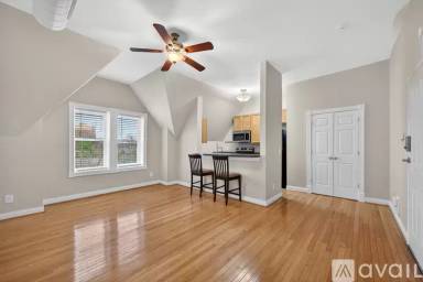 Main picture of 2151 Fulton Ave
