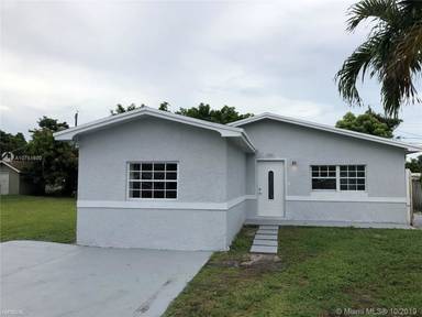 Main picture of 2921 NW 6th Ct