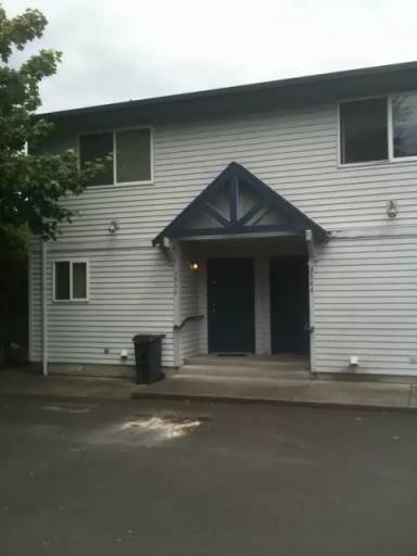 Main picture of 3544 NE 102nd Ave