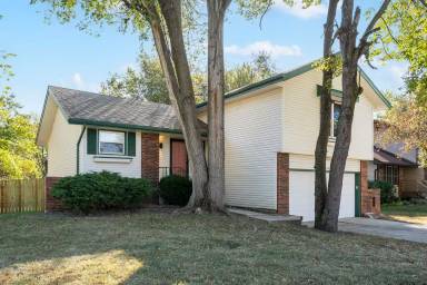 Main picture of 4536 S Crescent Ave