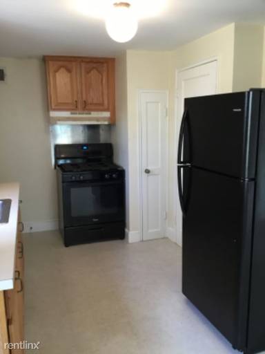 Main picture of 32 Paragon Rd