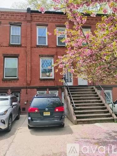 Main picture of 199 Belmont Ave