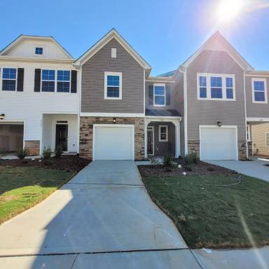 Main picture of 6320 Arpeggio Pl