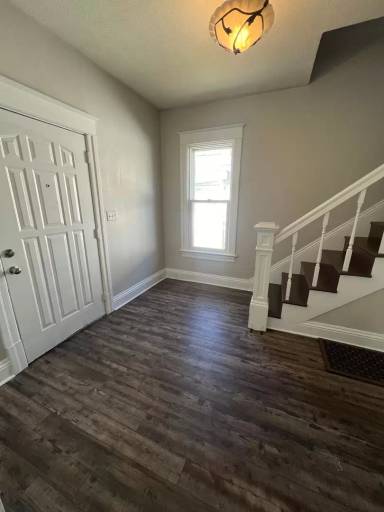 Main picture of 2204 S 11th St