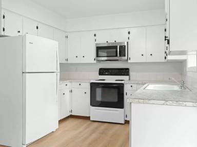 Main picture of Grand View Apartments