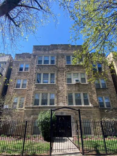 Main picture of 5022 N Harding Ave