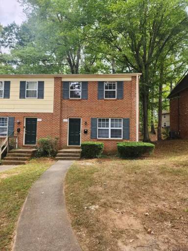 Main picture of 1530 Cherry Ave