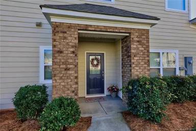 Main picture of 8517 Loxton Cir