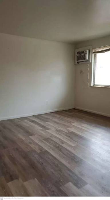 Main picture of 1527 Miami Ave
