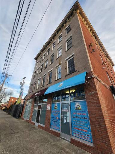 Main picture of 672 Congress Ave