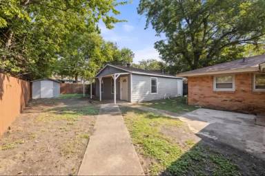 Main picture of 2539 Hillsboro Ave