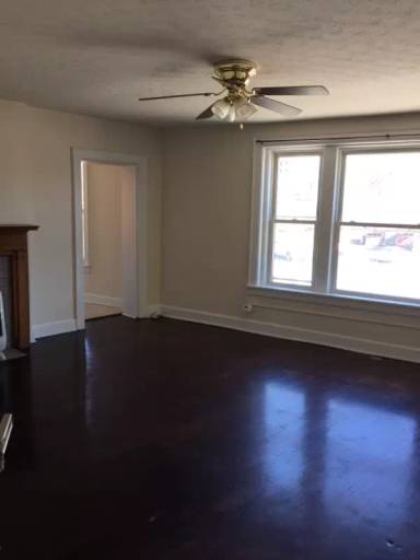 Main picture of 3167 N High St