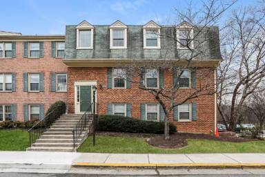 Main picture of 6000 Westchester Park Dr