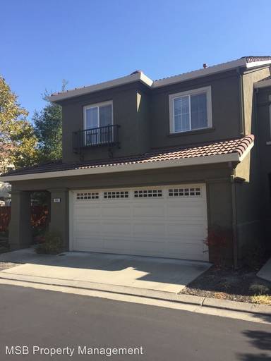 Main picture of 409 Regal Lily Ln