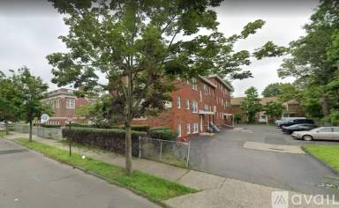 Main picture of 185 Thompson St