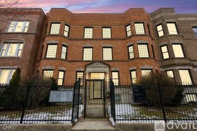 Main picture of 4633 S Calumet Ave