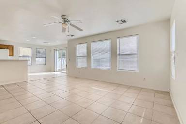 Main picture of 2537 Begonia Valley Ave