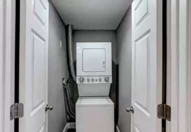 Main picture of 7-9 W Mulberry St Apartments