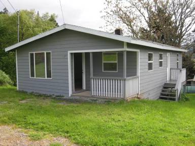 Main picture of 839 NW Morrison Ave