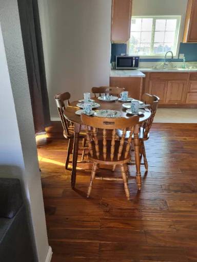 Main picture of 9393 Duncan Ave