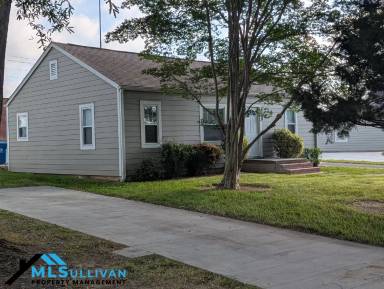 Main picture of 2128 Sovereign St