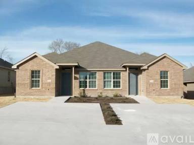Main picture of 508A E Young Ave