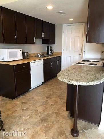 Main picture of 717 Cedar Bayou Rd