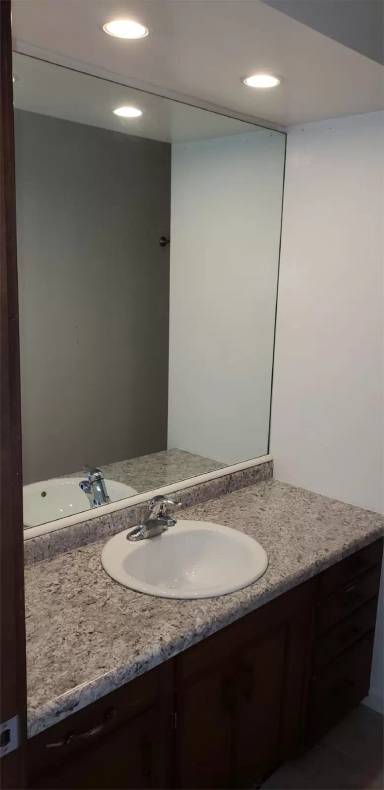 Main picture of 2203 Barton Blvd