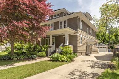 Main picture of 1111 Olivia Ave