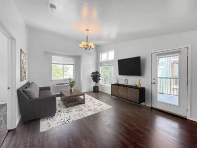 Main picture of 2233 South Ave W