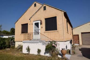 Main picture of 2863 S Blair St