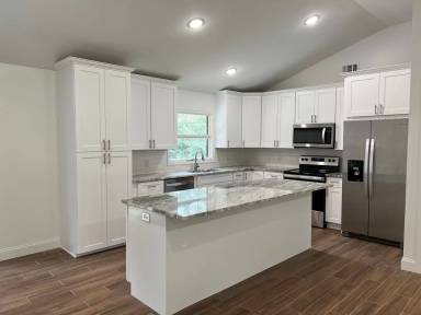 Main picture of 1805 Starling Dr
