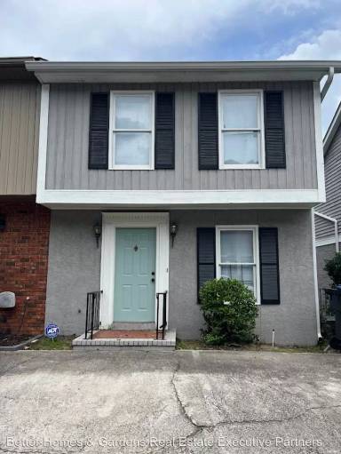 Main picture of 2919 Norgate Dr