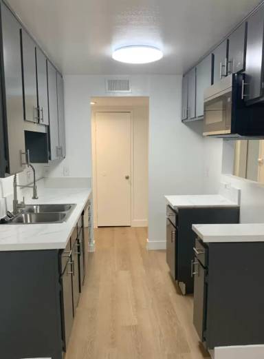 Main picture of 7037 Alabama Ave