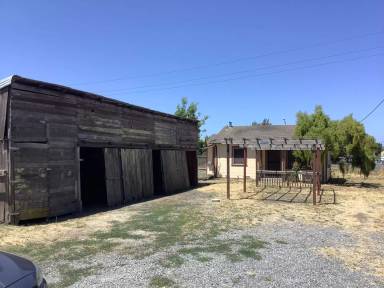 Main picture of 2803 Dutton Mdw