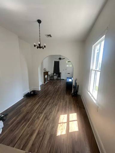 Main picture of 800 Henry Clay Ave