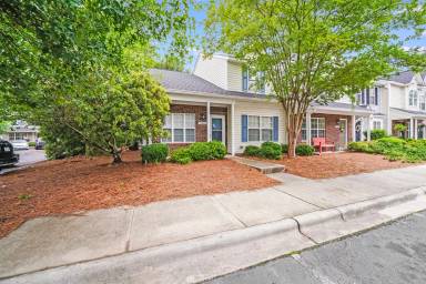 Main picture of 15021 Deshler Ct