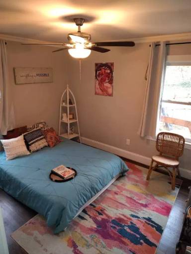 Main picture of 30 Prince Ave