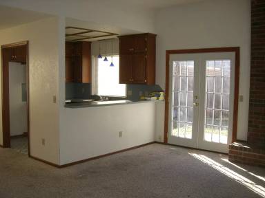 Main picture of 2305 N Lincoln Ave