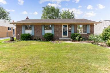 Main picture of 11928 Canterbury Dr