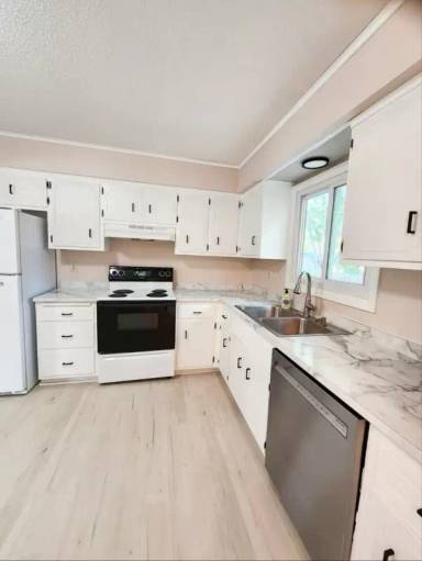 Main picture of 7201 79th Ave N