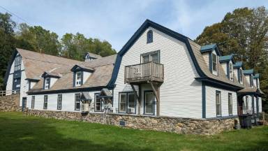Main picture of 301 Western Ave