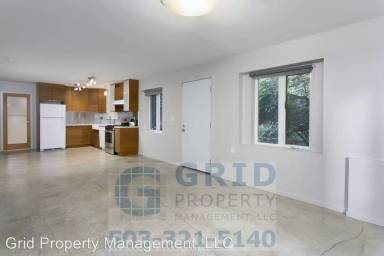 Main picture of 2320 SE Morrison St